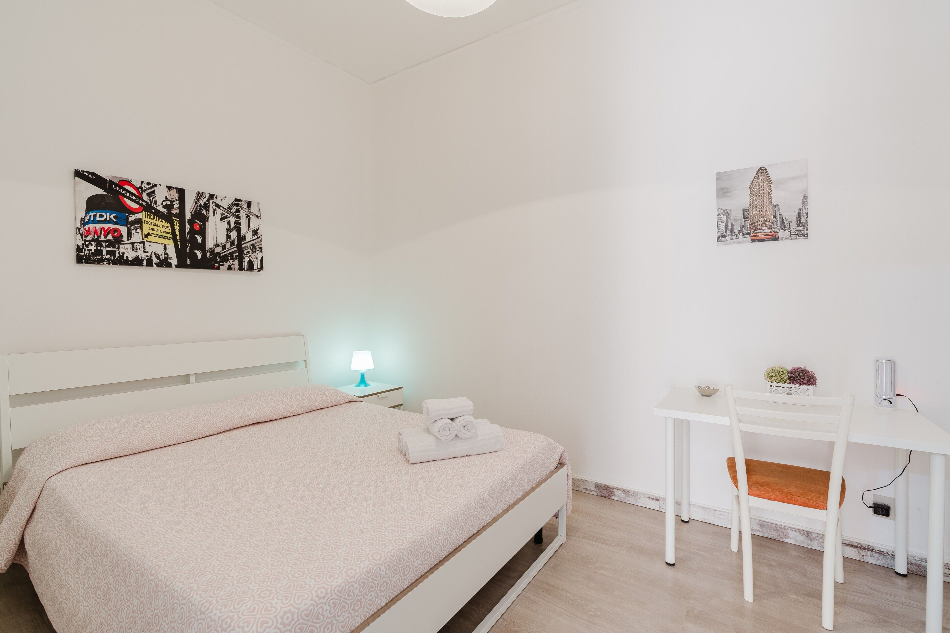 1 多间卧室、熨斗/熨衣板、免费 WiFi、床单