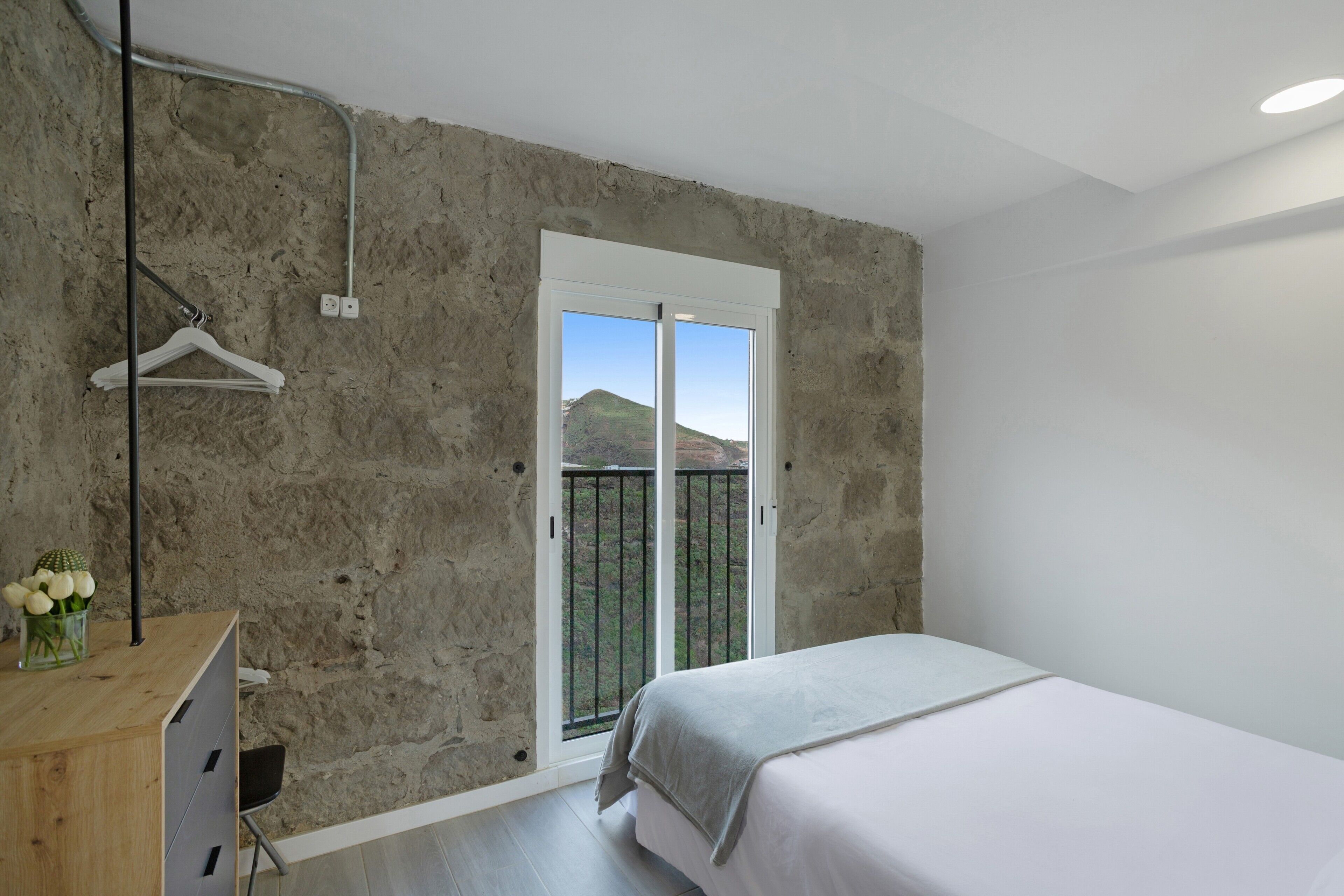 2 chambres, fer et planche à repasser, Wi-Fi gratuit, draps fournis