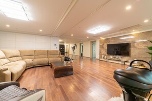 Premier Apartment, Accessible, Non Smoking | Soundproofing, iron/ironing board, free WiFi - Sejong Party House (Busan)