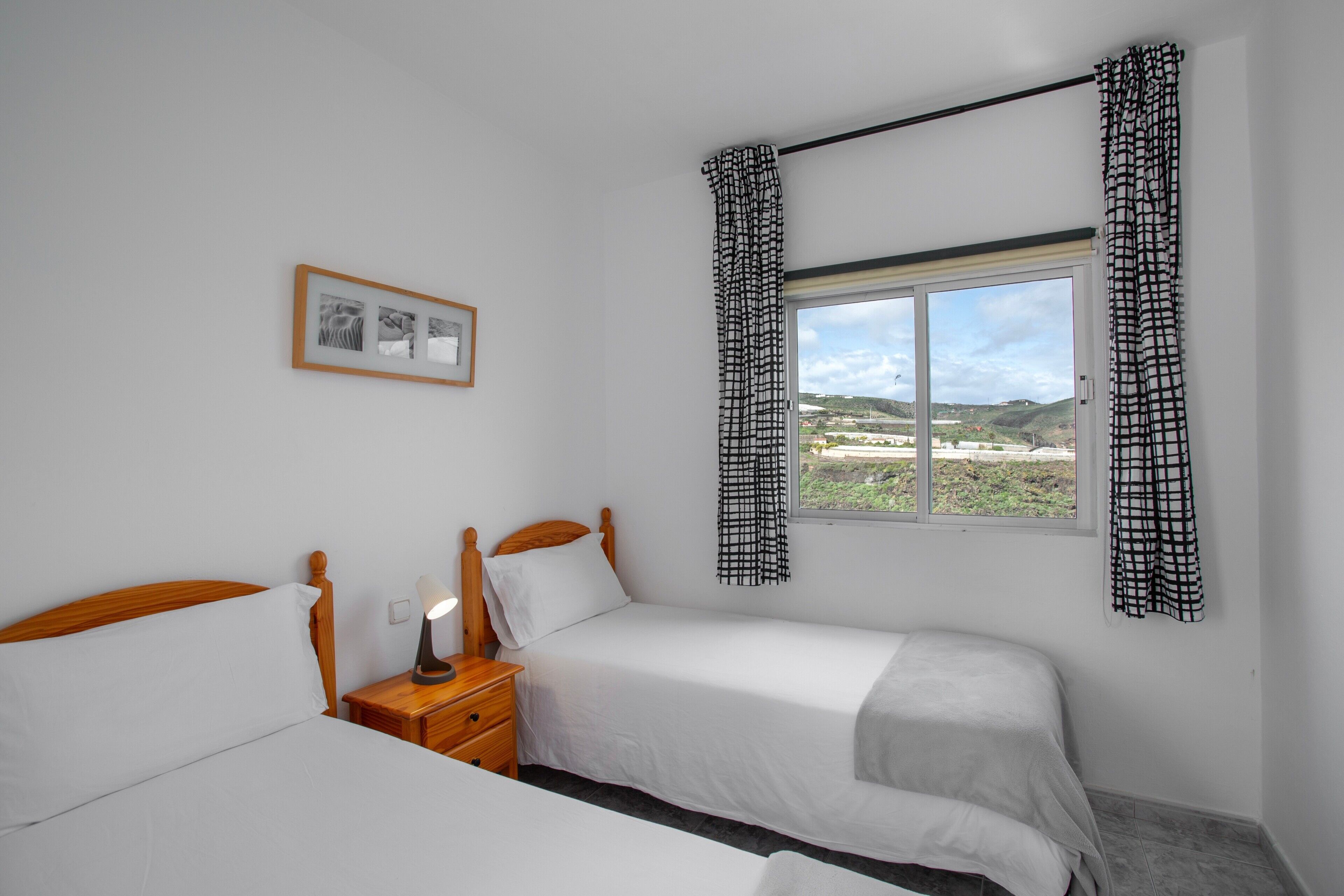 3 bedrooms, free WiFi, bed sheets