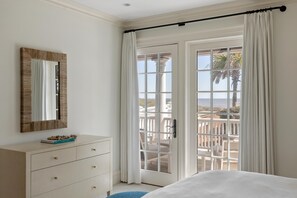 4 Schlafzimmer, Schreibtisch, Bügeleisen/Bügelbrett, kostenloses WLAN