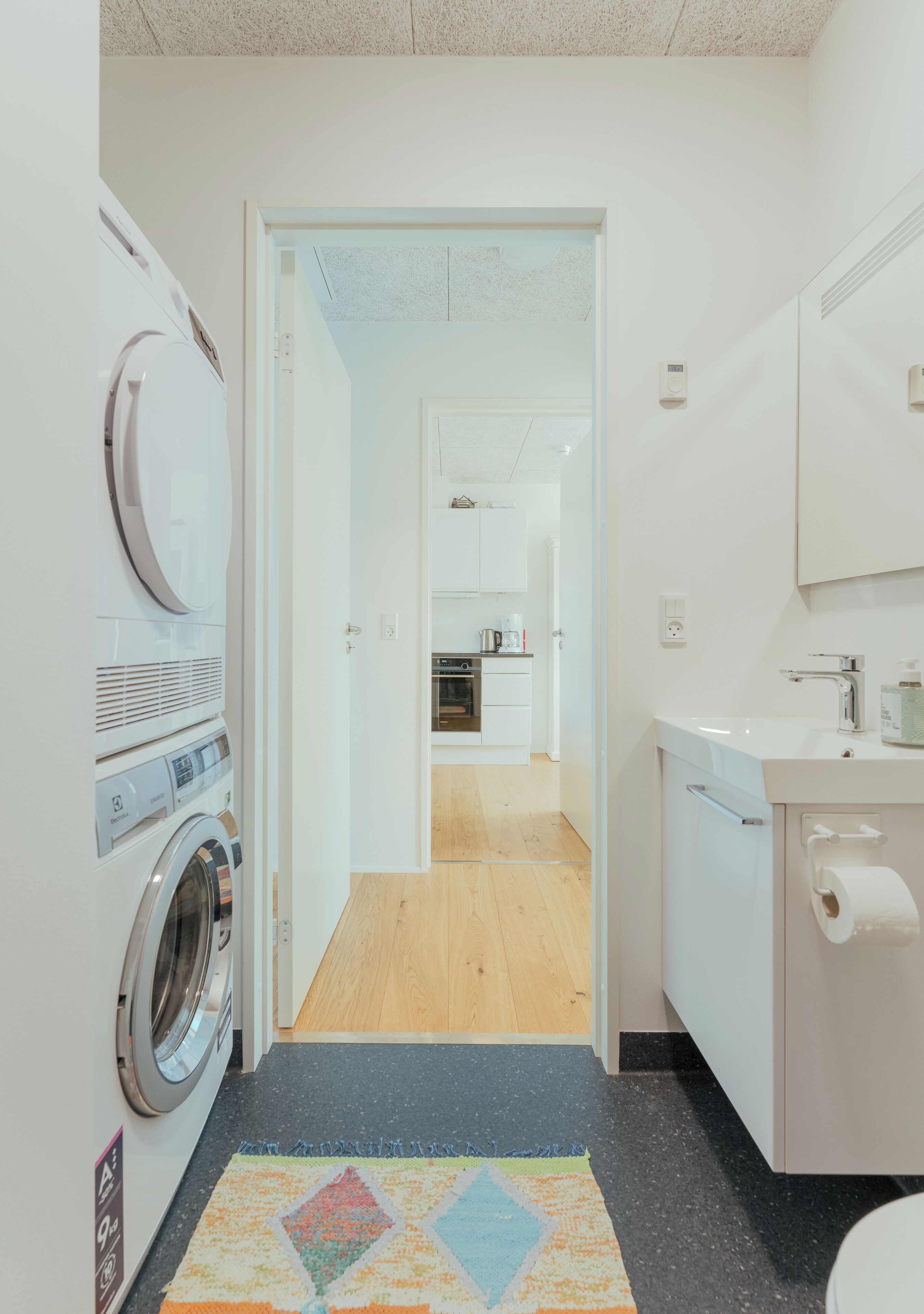 Apartment | Bathroom