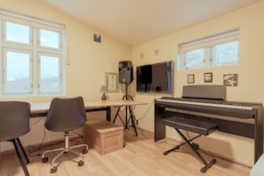 House | 4 bilik tidur, Wi-fi percuma, cadar katil 