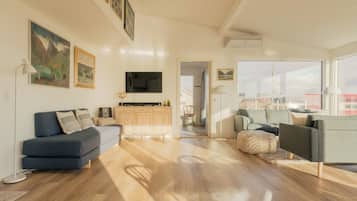 Nhà có tầm nhìn toàn cảnh | Phòng khách