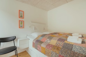 House | 1 bedroom, free WiFi, bed sheets