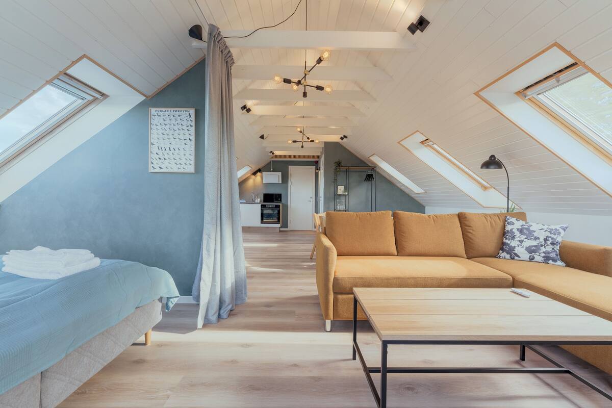 Studio | Free WiFi, bed sheets