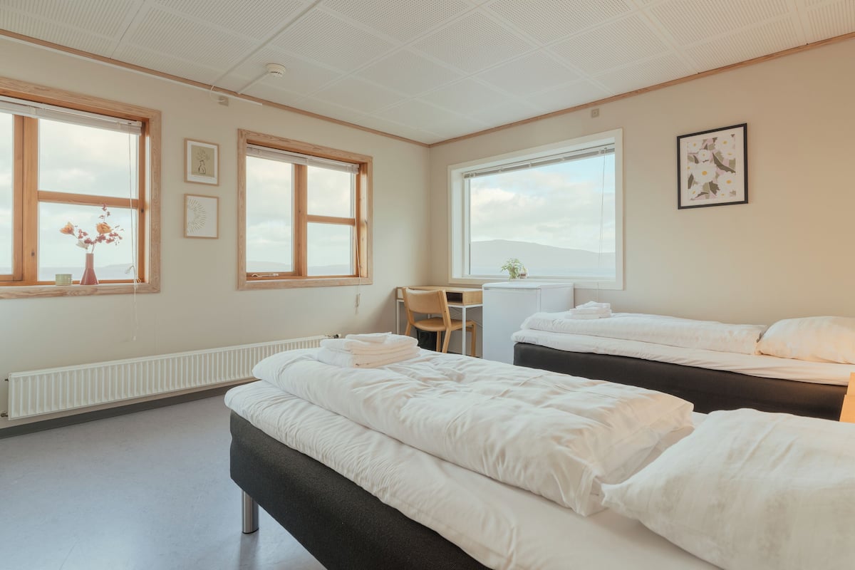 Room | Free WiFi, bed sheets
