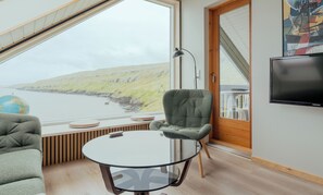 Studio | Living room - A Tromini Guesthouse | Waterfront (Argir)