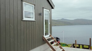 House | Terrace/patio - Peaceful Panoramic Retreat in Leynar (Leynar)