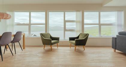 Peaceful Panoramic Retreat in Leynar