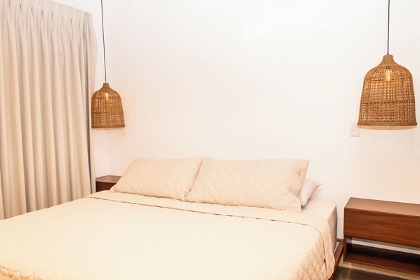 4 bedrooms, WiFi, bed sheets