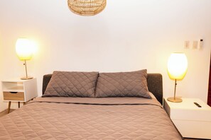 4 bedrooms, WiFi, bed sheets