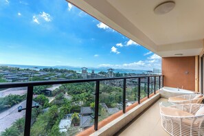 Suite – standard, balkong, hageutsikt | Terrasse/patio