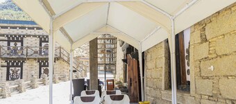 Daocheng Yading Shiruo Hotel