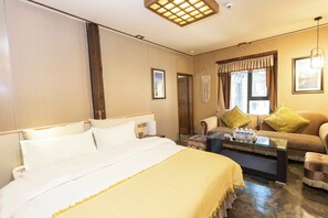 Family Suite, Hill View | Desk, free WiFi - Daocheng Yading Shiruo Hotel (Garze)