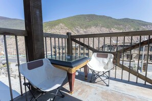 Family Suite, Hill View | Terrace/patio - Daocheng Yading Shiruo Hotel (Garze)