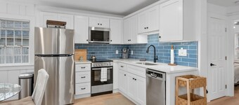 No Plans: Cozy Dog-Friendly Cape Cottage