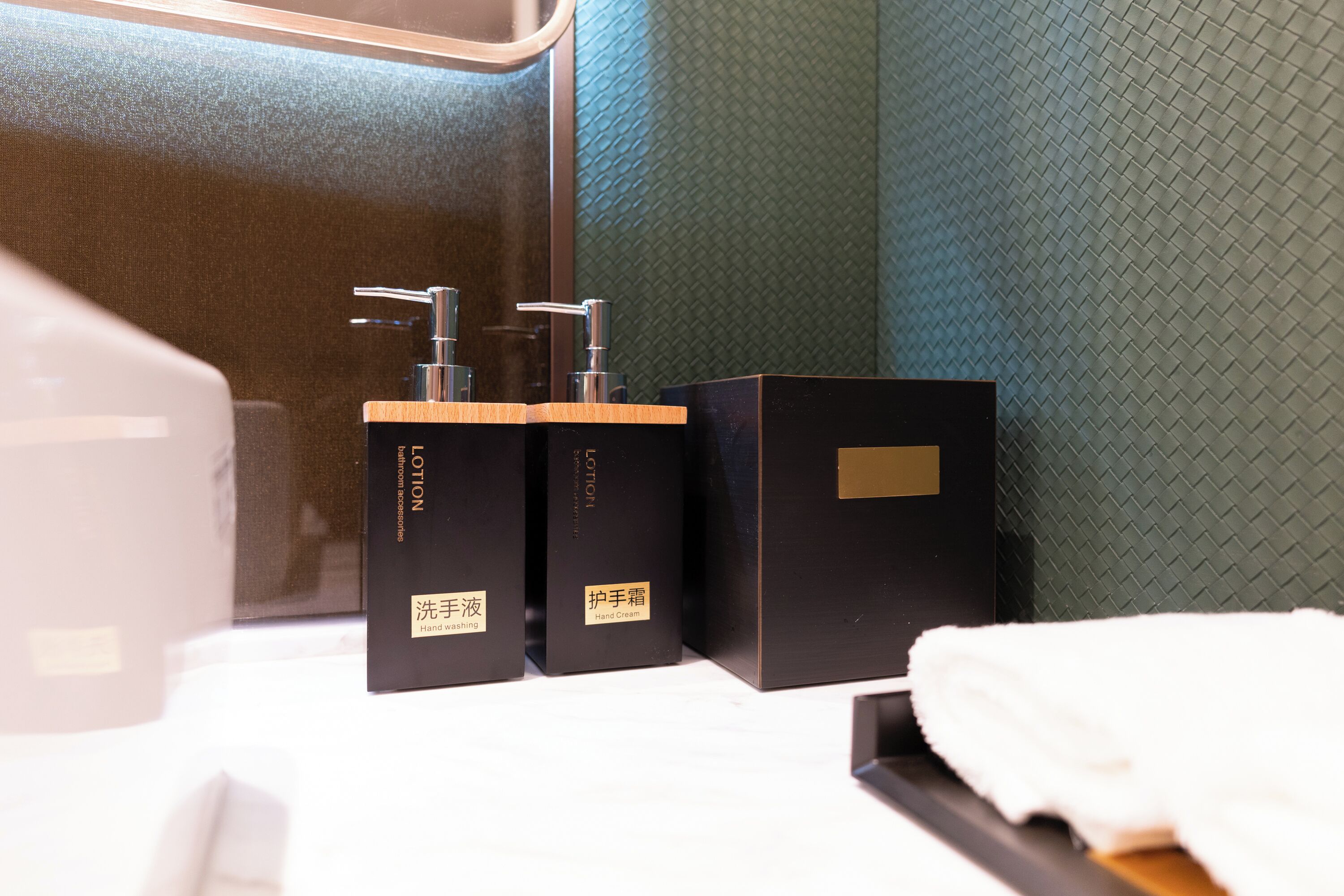 Superior Double Room, 1 King Bed | Bathroom