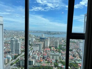 Interior - Luxury 2BR Metropolis – Prime Location, Best Price! (Hà Nội)