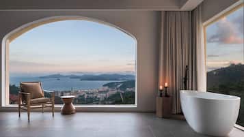 Premier Double Room, Ocean View | Blackout curtains, iron/ironing board, free WiFi, bed sheets