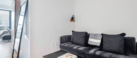 Télévision, chaîne hi-fi