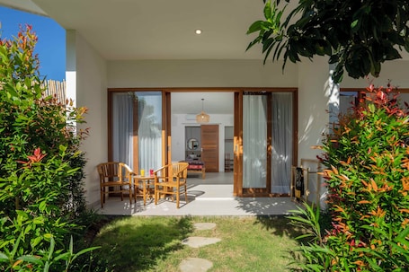 Deluxe Double Room, Garden View | Terrace/patio