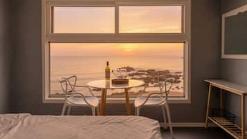 Eenvoudige kamer, 1 slaapkamer (Ocean View 204 (Upon Arrival /BBQ)) | 1 slaapkamer, gratis wifi