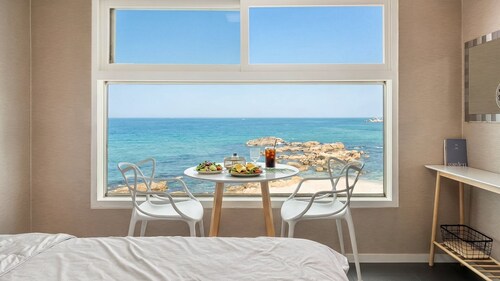Goseong Napoli House Pension