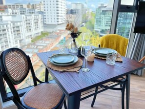 Dining - Parkside Air-con Studio on Queen St - Pool & Gym (Auckland)