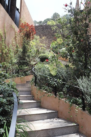 Exterior - DESNIVEL (Valle de Bravo)