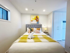 1 chambre, fer et planche à repasser, Wi-Fi, literie fournie