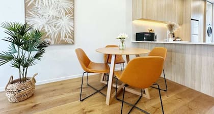 Garden Gem 2 BDR+1 Study Townhouse Near Ponsonby