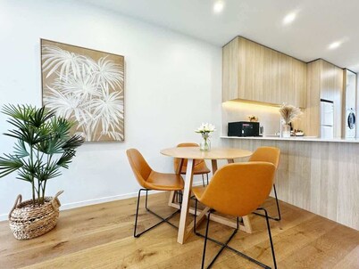Garden Gem 2 BDR+1 Study Townhouse Near Ponsonby