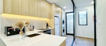 Garden Gem 2 BDR+1 Study Townhouse Near Ponsonby