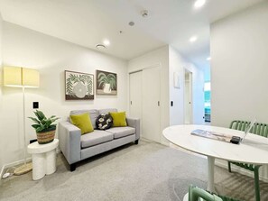 Interior - Lush City Escape - 1B Studio Near Skytower vs Pool (Auckland)