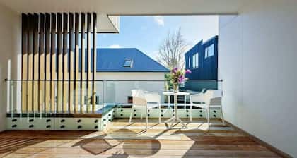 Lux 4B Holiday House in Greenlane - ASBshowgrounds