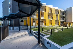 Exterior - Cityscape Bliss Aircon 1BR Studio Central Living (Auckland)