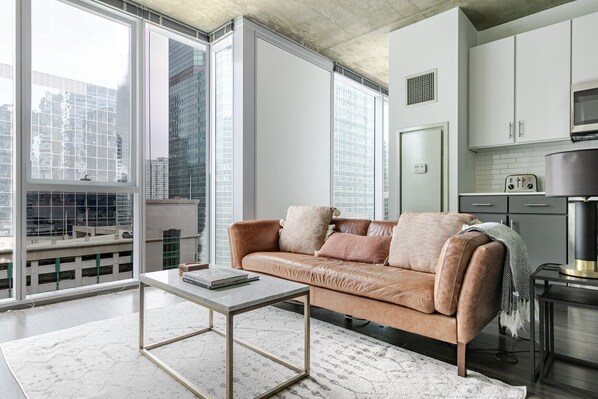 Fernseher, Stereoanlage