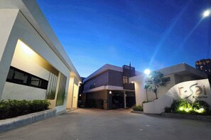 Façade de l’hébergement