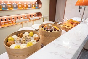 Desayuno buffet todos los días (con cargo)