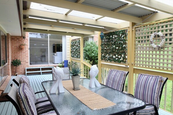 Outdoor dining