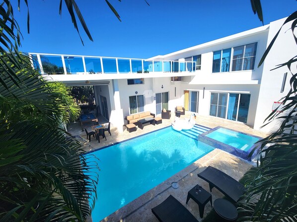 Outdoor pool - Luxurious & Charming 3BR VILLA Palmas Del Mar Pool/Jacuzzi/BBQ in lovely Sosúa (Sosúa)