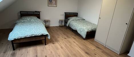 2 bedrooms, WiFi, bed sheets