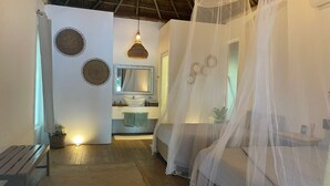In-room safe, free WiFi, bed sheets - Casa Lua by Ambar (Bacalar)