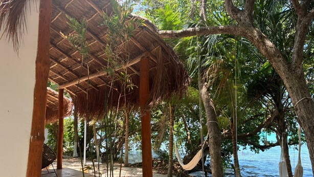 In-room safe, free WiFi, bed sheets - Casa Lua by Ambar (Bacalar)