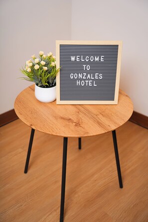 Room - Gonzales Hotel  (Cauayan)