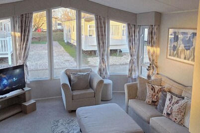Lush Family friendly holiday home Tattershall