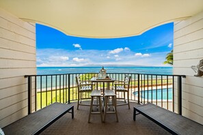 Apartment | 1 bedroom, Internet - Kahana Reef 203 in Lahaina (Lahaina)