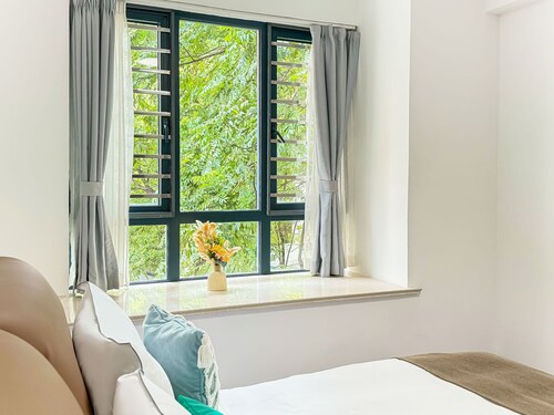 Tyms 2BR with Kitchen 5min to Metro