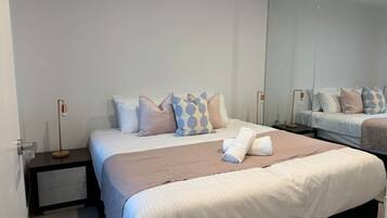 1 bedroom, desk, iron/ironing board, WiFi